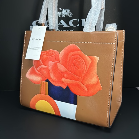 Coach X Tom Wesselmann Cashin Carry Tote 22 Leather Flower Floral ca128 Bag NWT - Picture 9 of 9